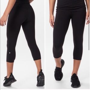 Ivivva Rhythmic Crop Leggings - size 12 girls